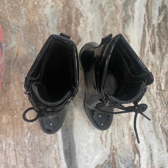 NWOT MICHAEL KORS ROSARIO PATENT LEATHER BLACK LACE-UP SIDE ZIP BOOT - Picture 7 of 10